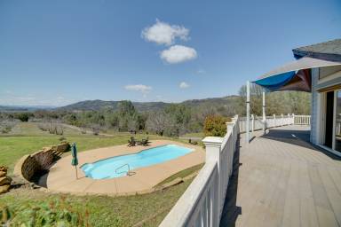 Pet-Friendly Clearlake Oaks Vacation Home w/ Pool!