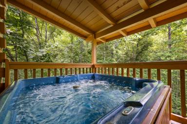 Private, Free attractions, New Hot Tub, Pool Table, Arcade Game