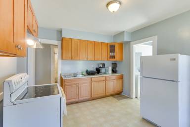 Convenient Springfield Apartment 3 Mi to Downtown!