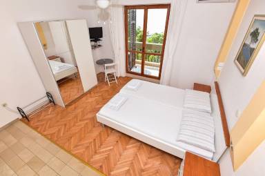 Ferienwohnung für 2 Personen ca. 20 m² in Baska Voda, Dalmatien (Mitteldalmatien)
