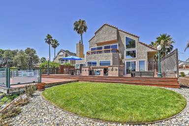 Waterfront Discovery Bay Home: Outdoor Bar & Dock