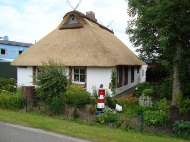 Ferienhaus in Rathjensdorf mit Grill, Garten und Terrasse