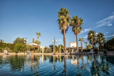 Gemütliche Ferienwohnung in Presicce mit Pool & Whirlpool