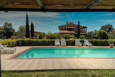 Appartement in Monterotondo Marittimo mit Whirlpool, Pool & Grill