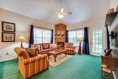 Branson Condo w/ Golf Course Views: Walk to Strip!