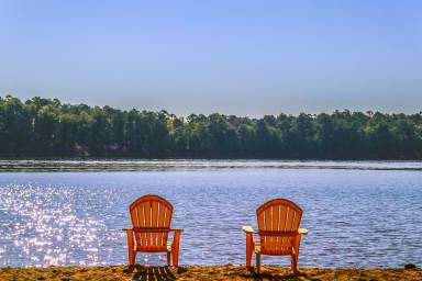 Beautiful Scenic Solitude w/outdoor TV