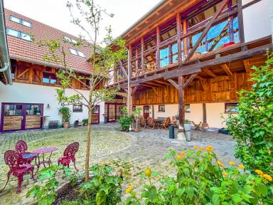 Ferienwohnungen in Teningen für Wanderer, Skisportler und Naturfreunde - HomeToGo