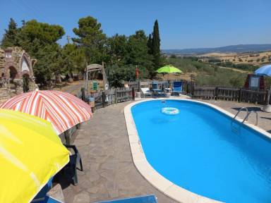 Casa a Cinigiano con piscina e barbecue