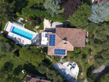 Villa am Gardasee mit großem privaten Pool und Garten