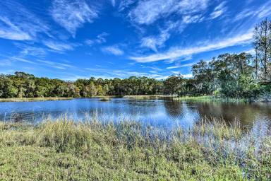 'Brookside' Waterfront Home w/ Kayaks & Deck!