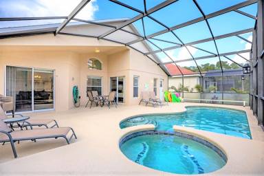 Family Friendly House in Kissimmee with Optional Pool