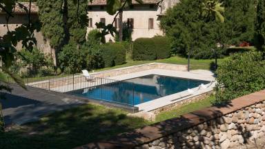Schöne Ferienwohnung in Pozzo Catena mit Pool