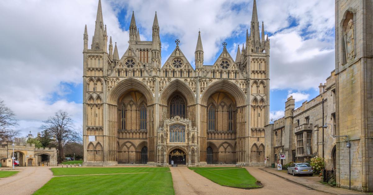 Holiday Cottages Apartments In Peterborough From 23