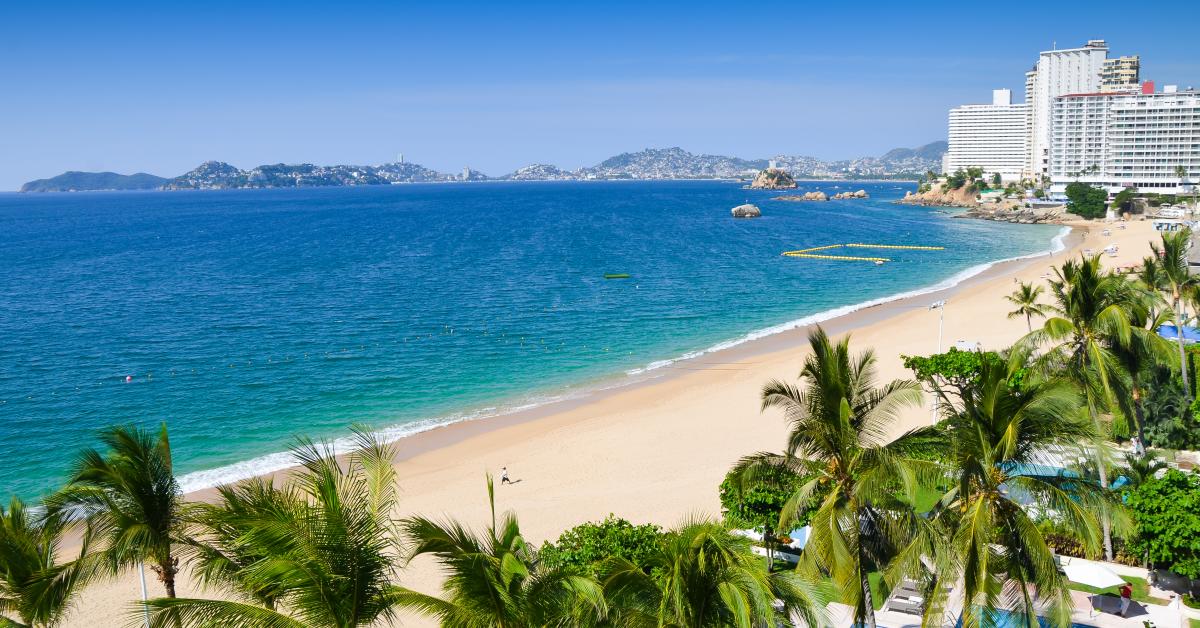 Rentas Vacacionales y Departamentos en Acapulco desde $310 - HomeToGo