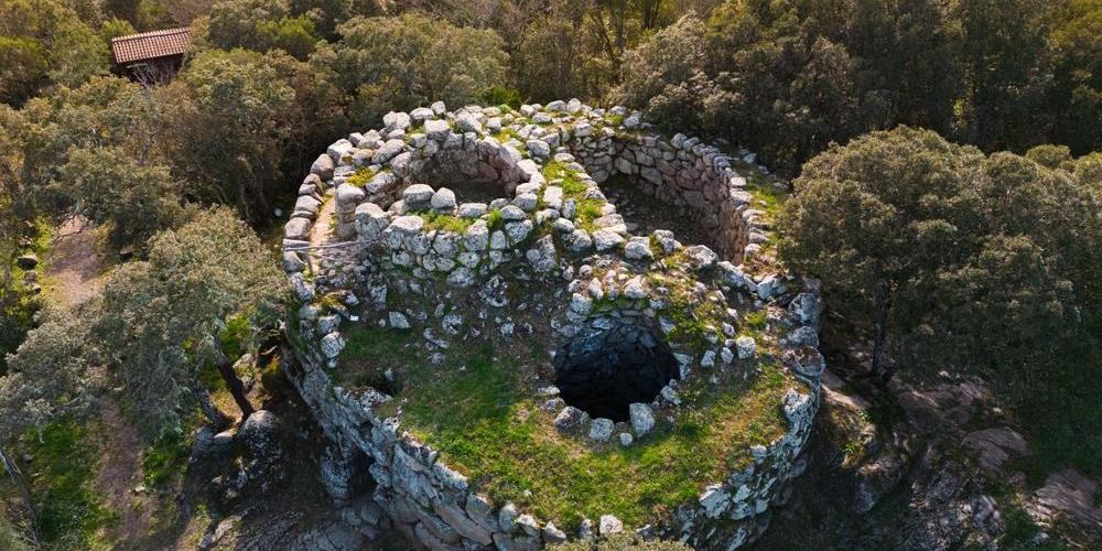 Nuraghe Majori