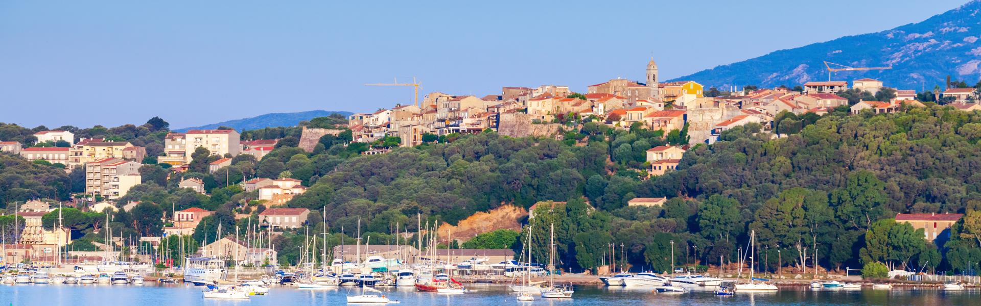 Znajdź najlepsze noclegi i apartamenty w Porto-Vecchio - Casamundo