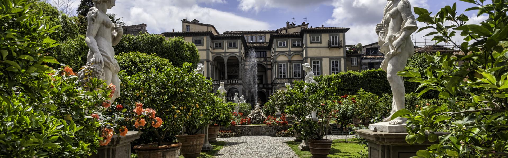 Holiday lettings & accommodation in Lucca - HomeToGo