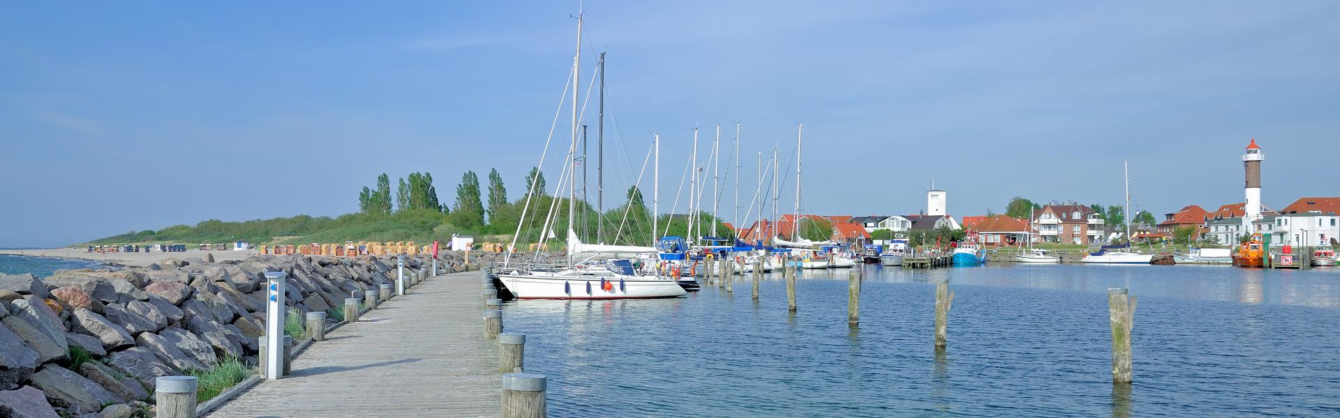 Holiday houses & accommodation in Poel - HomeToGo