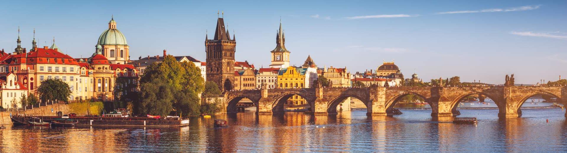 Atmosfera romantica per la tua casa vacanza a Praga, la "Città delle cento torri" - Casamundo