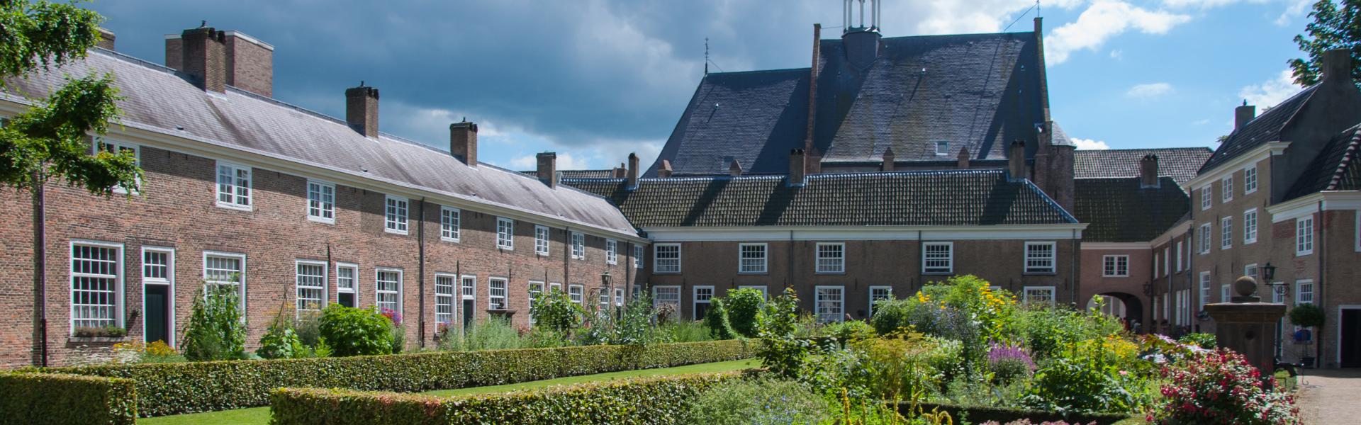 Alojamientos y apartamentos vacacionales en Breda - HomeToGo