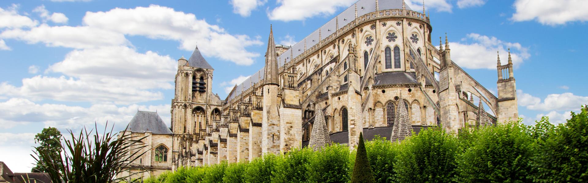 Locations de vacances et chambres d'hôtes à Bourges - HomeToGo