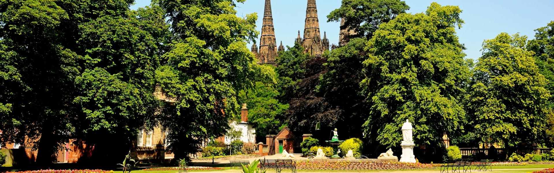 Holiday lettings & accommodation in Lichfield - HomeToGo