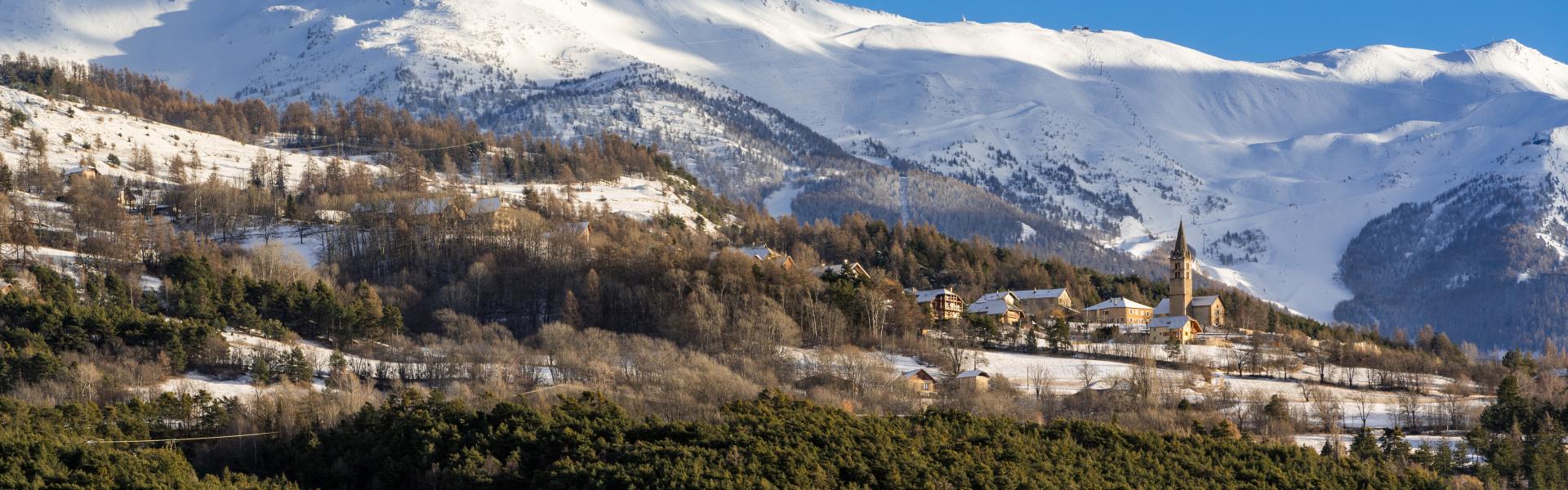 Locations de vacances et appartements à Châteauroux-les-Alpes - HomeToGo