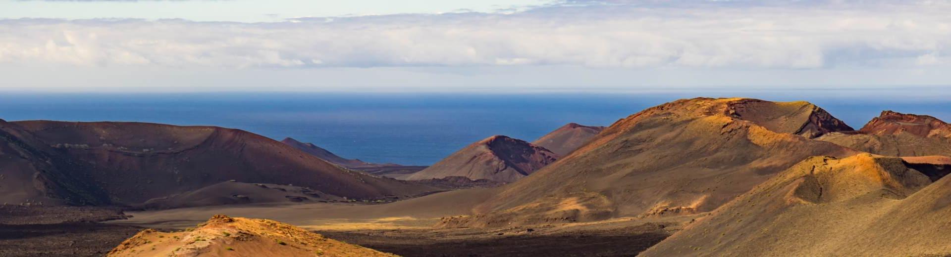 Besök denna vulkaniska ö som kommer överraska dig med sin skönhet - Casamundo