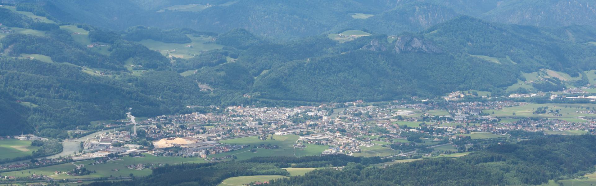 Holiday houses & accommodation in Hallein - HomeToGo