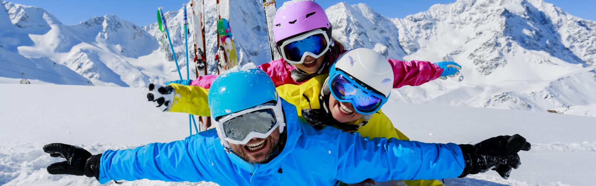 Family Ski Holidays - HomeToGo