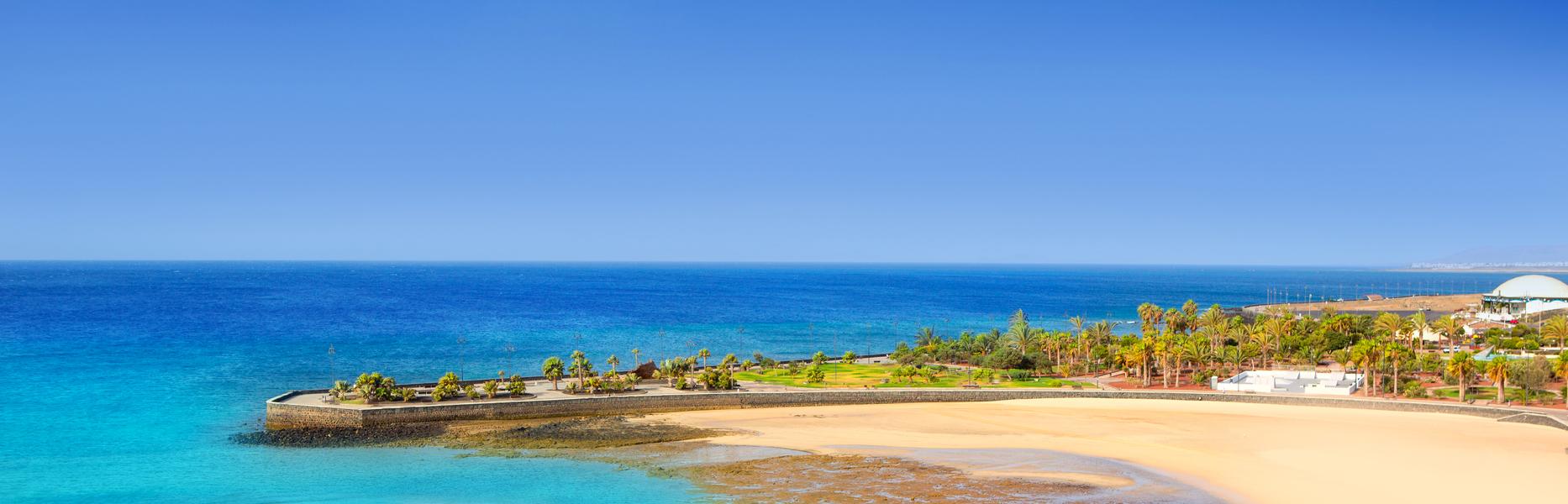 Holiday lettings & accommodation in Costa Teguise - HomeToGo