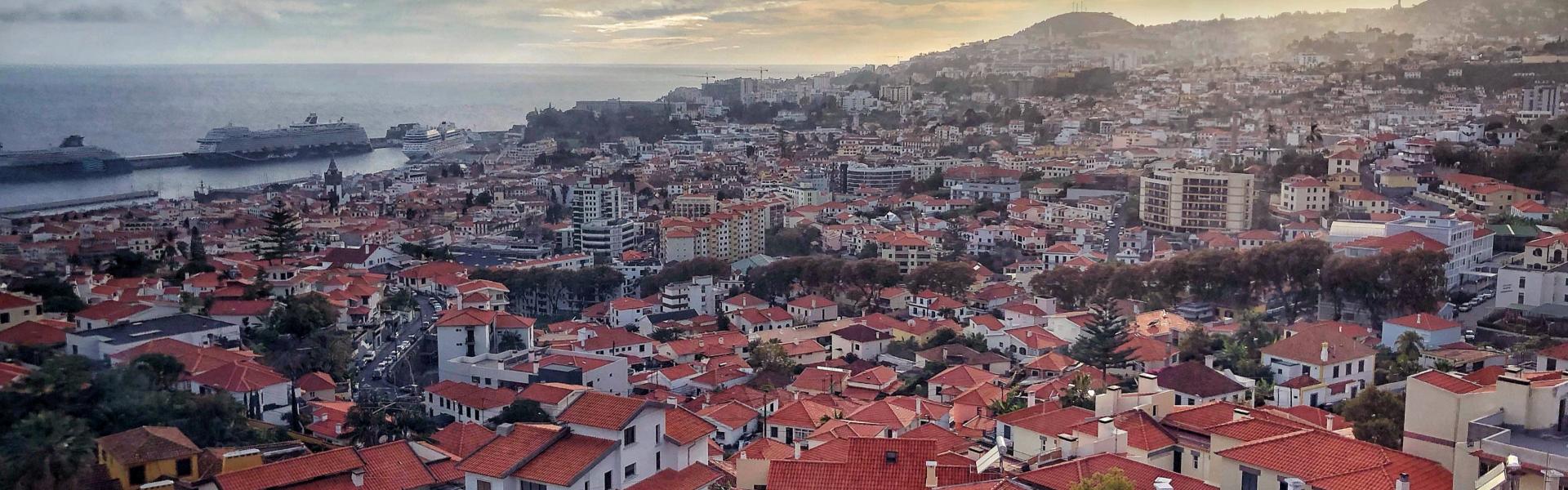 Ferienwohnungen & Apartments in Funchal  - HomeToGo