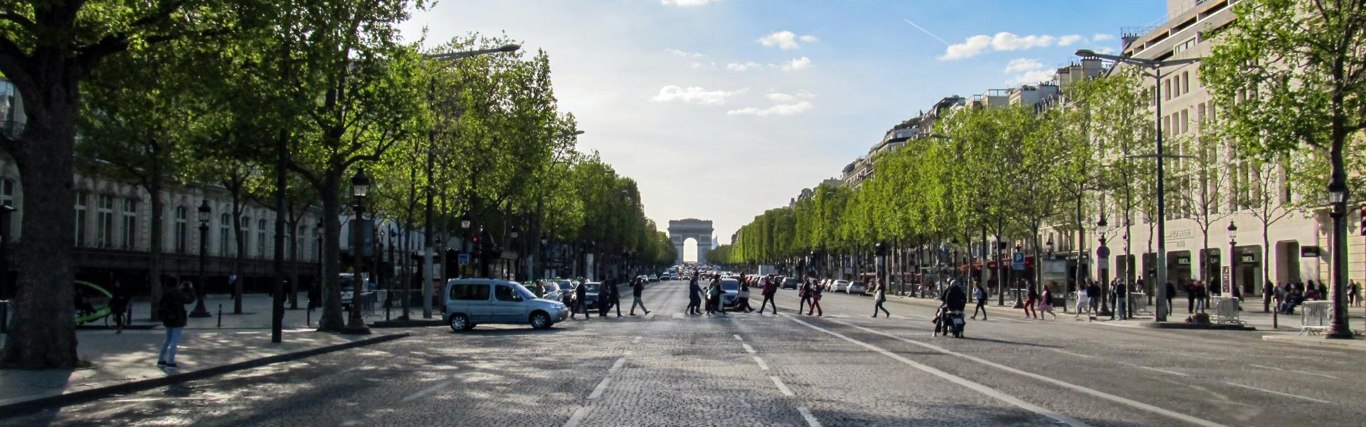 Locations et appartements de vacances près des Champs-Élysées - HomeToGo