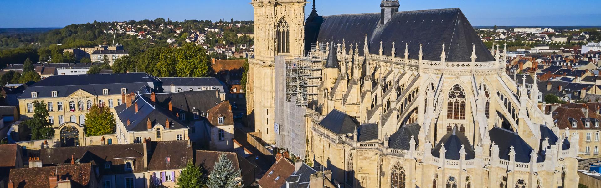 France, Nièvre (58), Nevers, Saint-Cyr-et-Sainte-Julitte cathedral on the way to Saint-Jacques de Compostelle, Loire valley