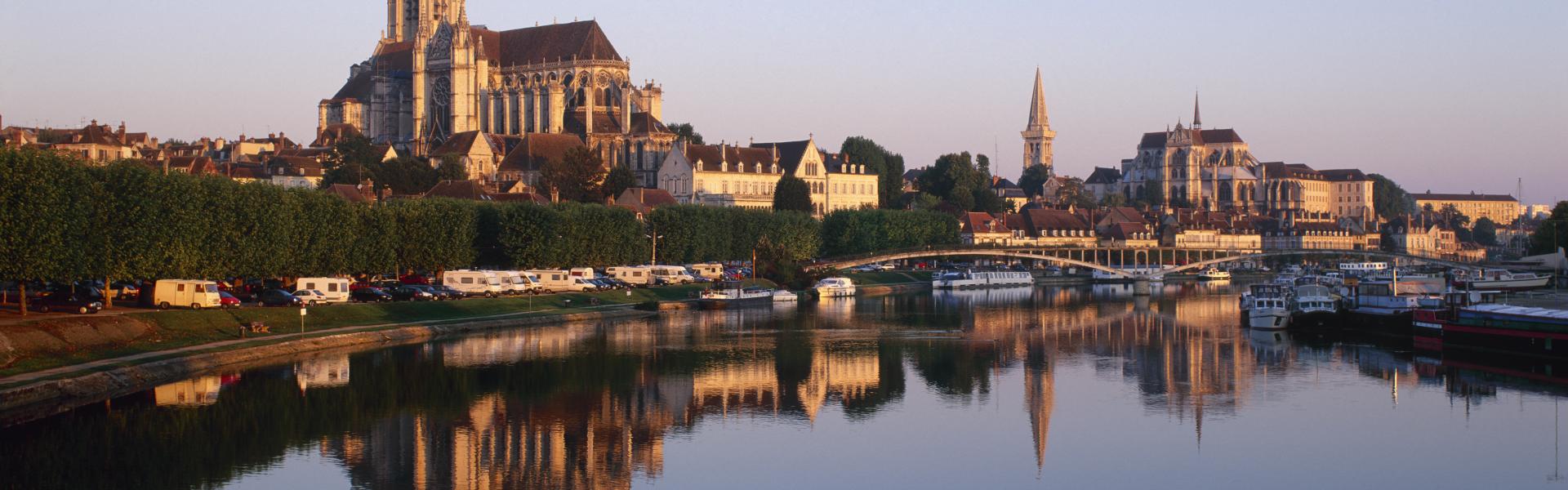 Locations de vacances et chambres d'hôtes à Auxerre - HomeToGo