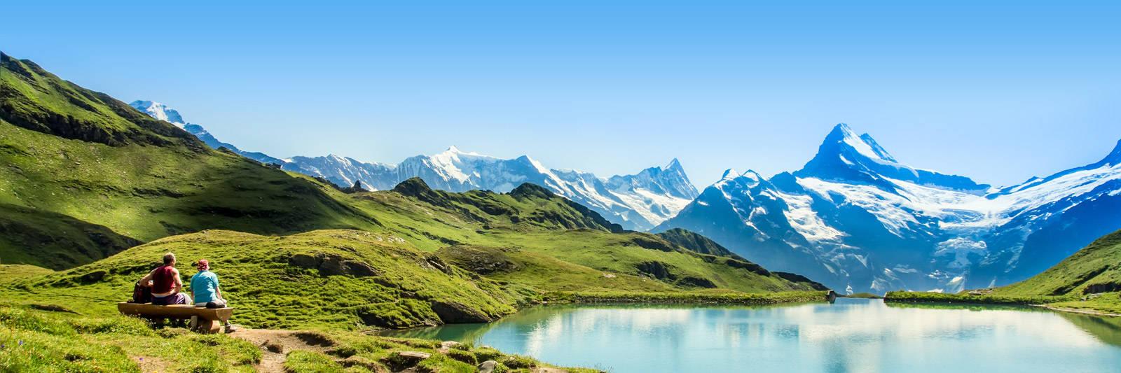 Poolurlaub in Graubünden -  Ferienwohnungen und Ferienhäuser mit Pool - tourist-online.de