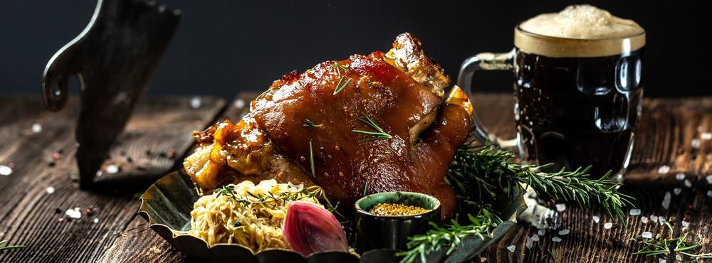 
                          10 deutsche Spezialitäten - eine kulinarische Rundreise
                       - Interhome