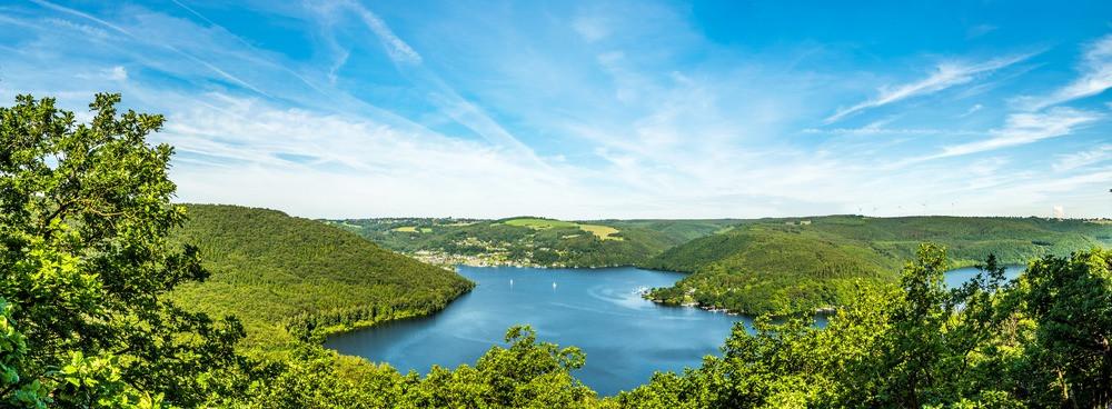 
                          Seen in der Eifel - Ideale Erfrischung für Wanderer
                       - Interhome