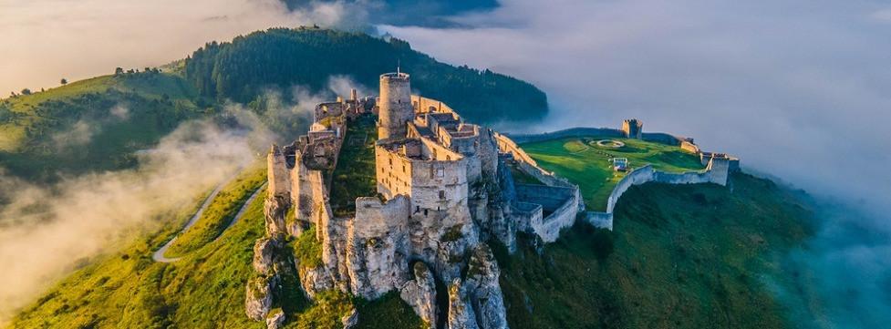 
                          De mooiste burchten en kastelen in Slowakije
                       - Interhome