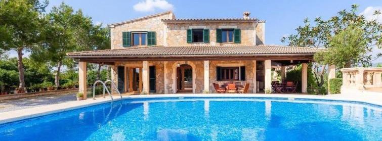 
                          Magnifiques fincas avec piscine à Majorque
                       - Interhome