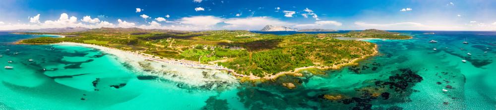 
                          Die 10 schönsten Strände auf Sardinien
                       - Interhome
