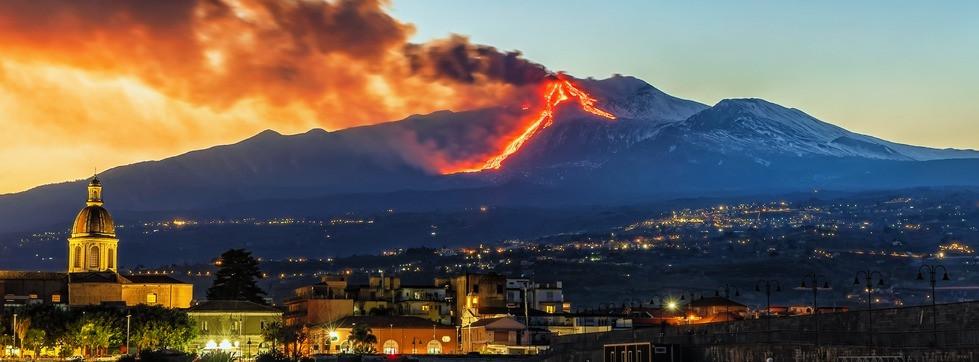 
                          10 beroemde vulkanen in Europa
                       - Interhome