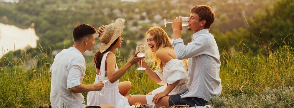 
                          10 idées pour partir en vacances en groupe en France
                       - Interhome