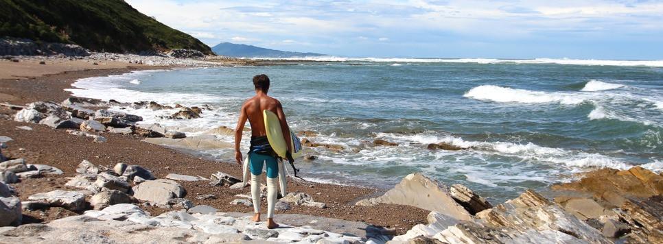 
                          Les meilleurs spots de surf du Pays basque
                       - Interhome