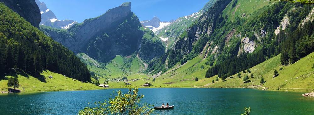 
                          Najpiękniejsze trasy turystyczne w Szwajcarii
                       - Interhome