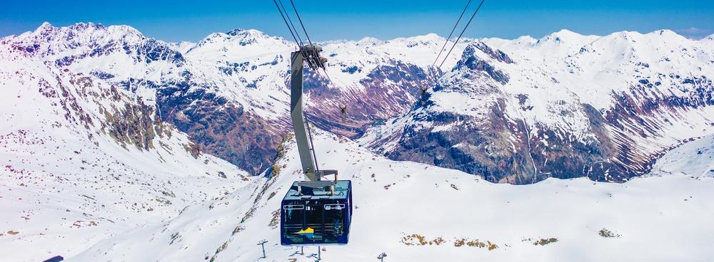 
                          Skigebiete im Engadin - spektakulär & familiär
                       - Interhome