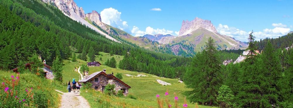 
                          Die 10 schönsten Wanderungen in der Dauphiné
                       - Interhome