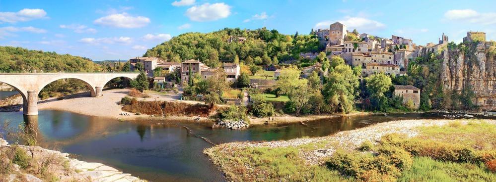 
                          Die schönsten Strände an der Ardèche
                       - Interhome
