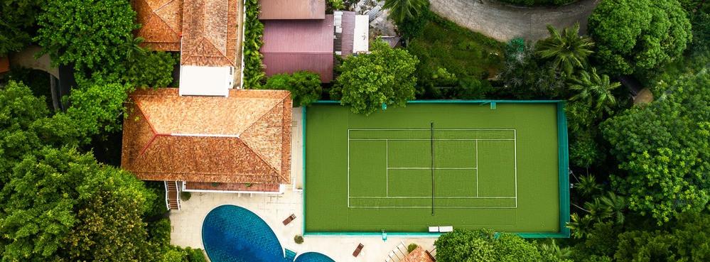 
                          8 superbes maisons de vacances avec court de tennis
                       - Interhome
