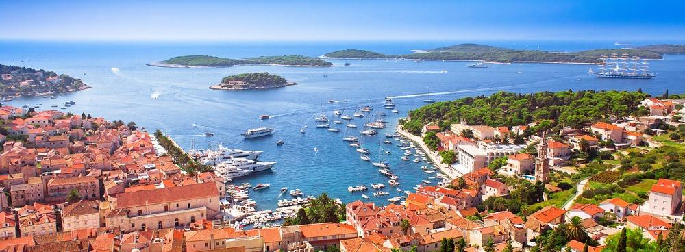 
                          Hvar - Malerische Strände auf der dalmatinischen Insel
                       - Interhome